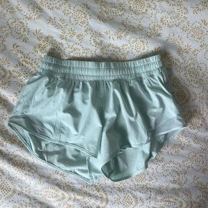 Lulu Lemon Hotty Hot shorts